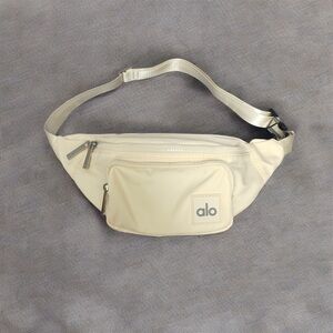 ALO Yoga Cream Crossbody Bag